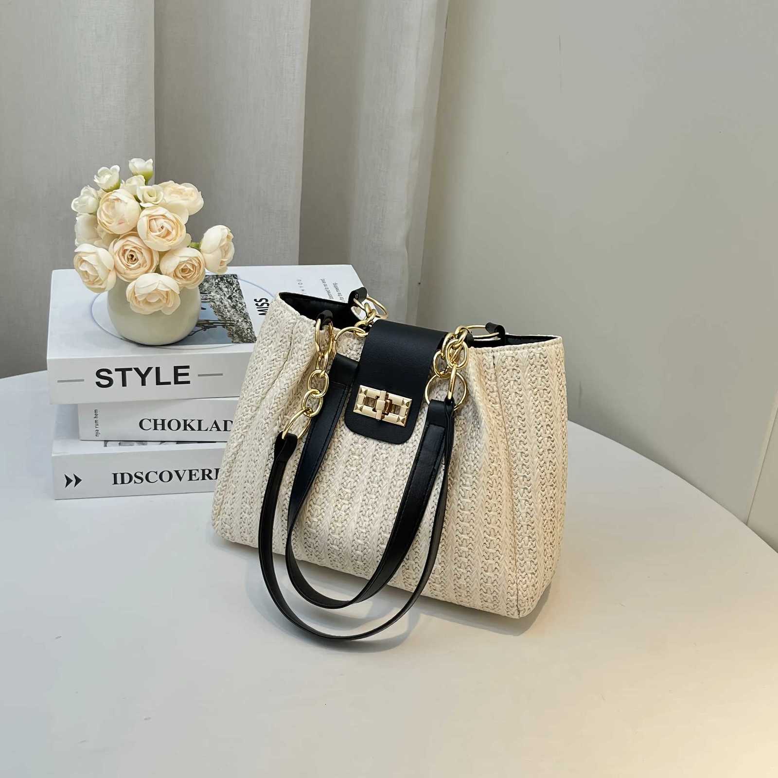 Elegant Womens Woven Fabric Shoulder Bag with Adjustable Chain Strap Front Flap Button Closure Professional Use Woven Handbag Z250903