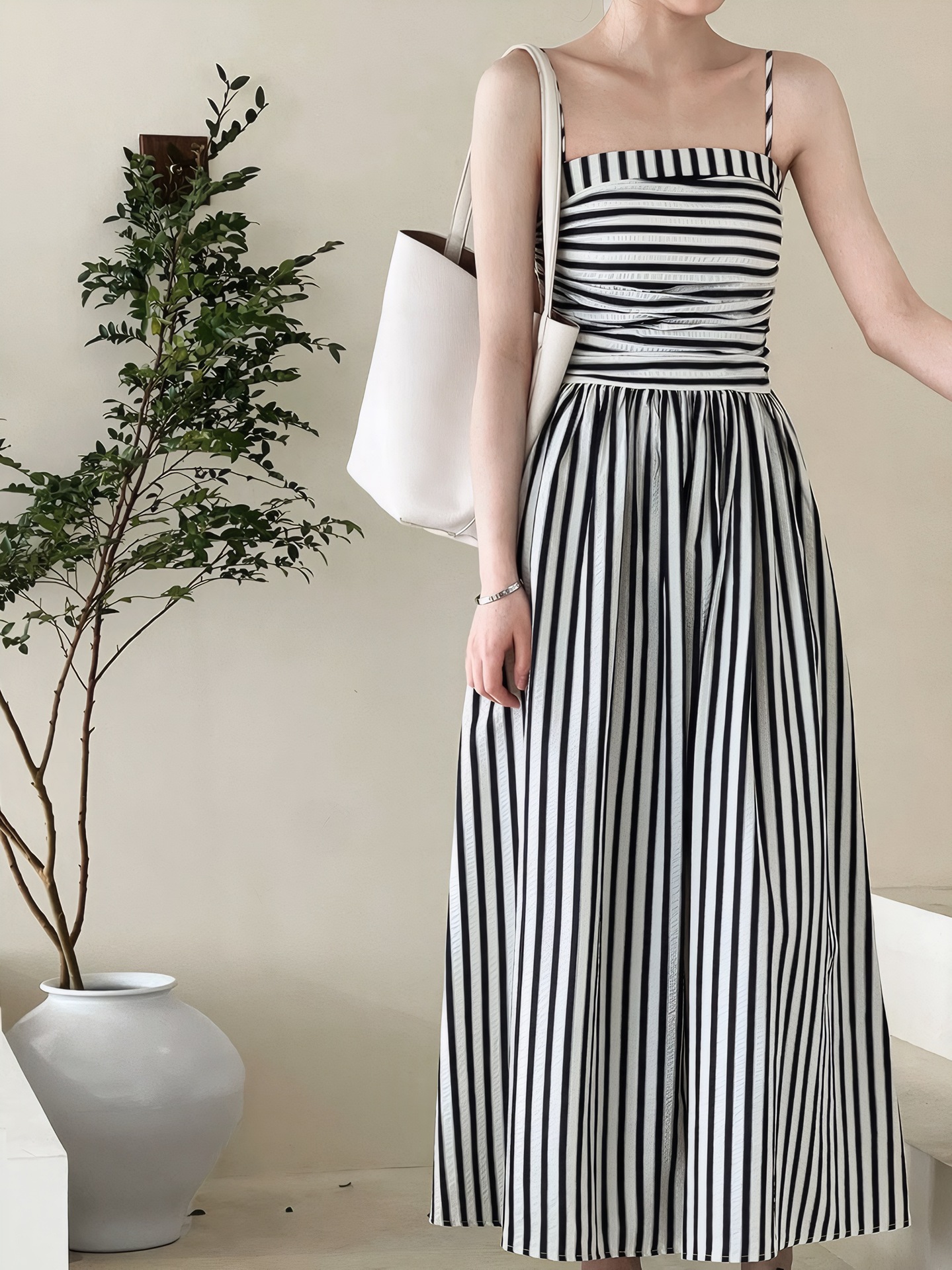 LV157 French lazy holiday style high-end dress