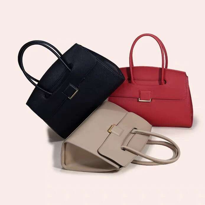 Guangzhou Bag Large Capacity Commuter Versatile Briefcase Women's Niche Design Simple High-end Handbag Trendy