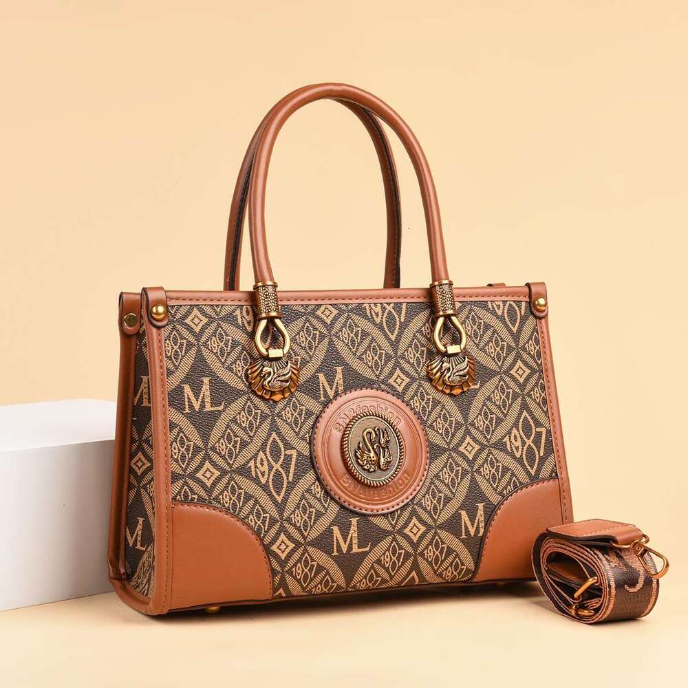2025 Designer Bags Vintage Handbag Fashion Handbag Shoulder Bag Swan Versatile Shoulder Crossbody Elegant Women's Bag