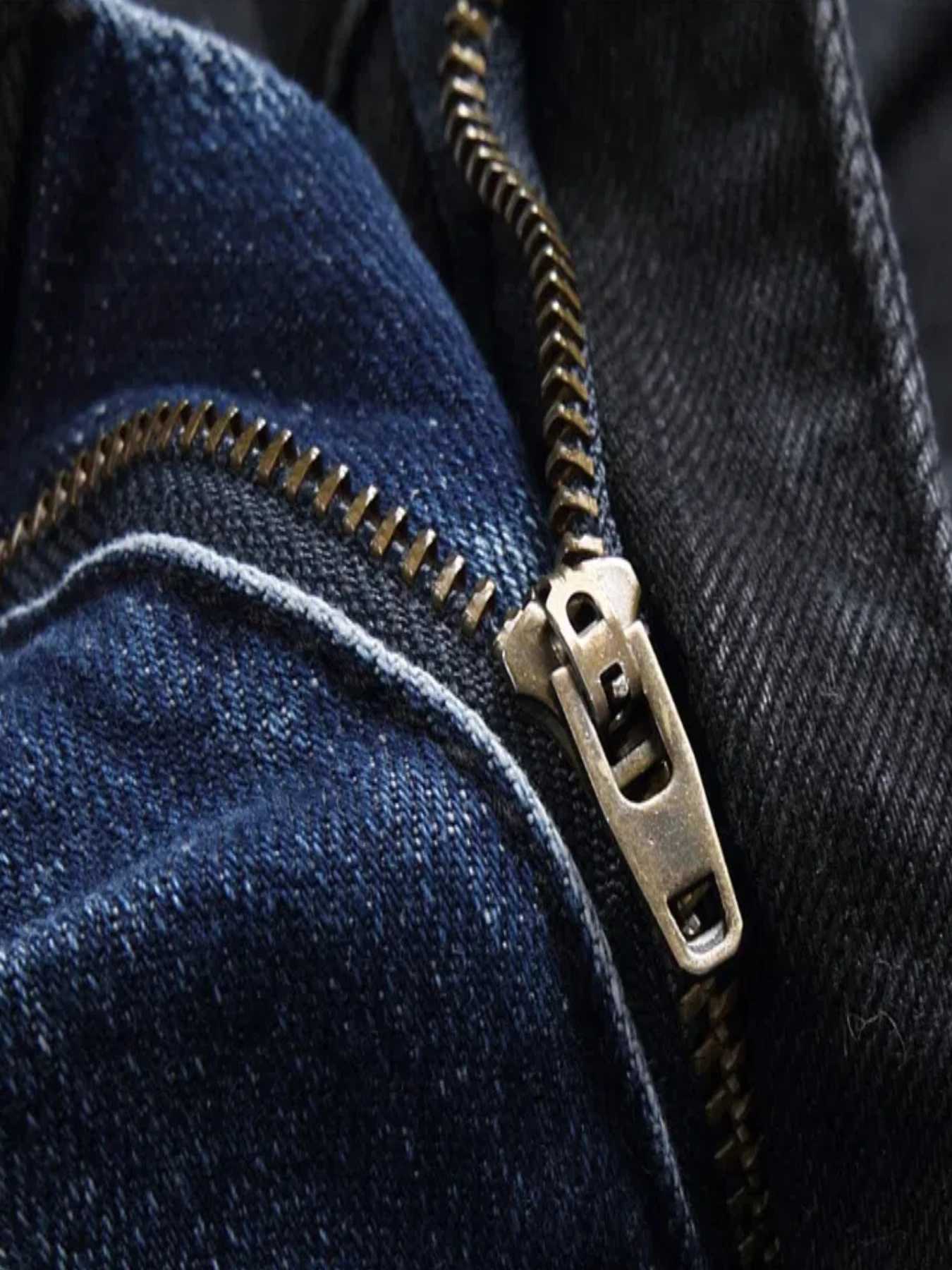 Mens Ripped Letter Print Stretch Small Feet Straight Slim Patchwork Jeans Comfortable Skinny Bike Jeans W250905