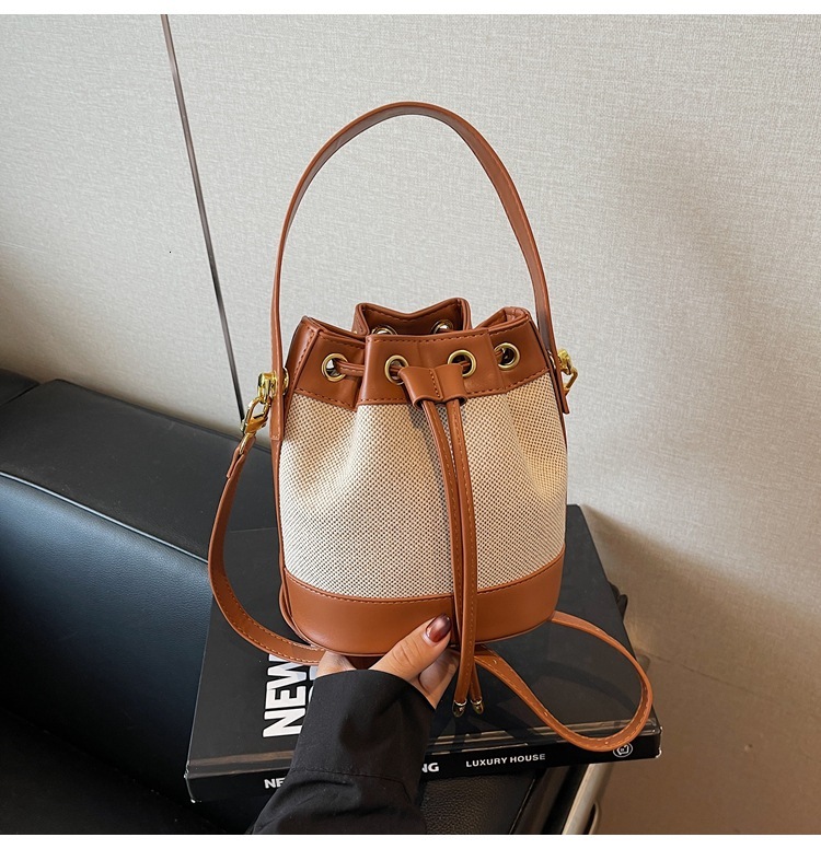 TB BHULAMTE Designer Bag Niche Design Bag For Luxury Bag Women 2025 New Summer Versatile Super Popular Crossbody Bag Korean Style Drawstring Mini Buck