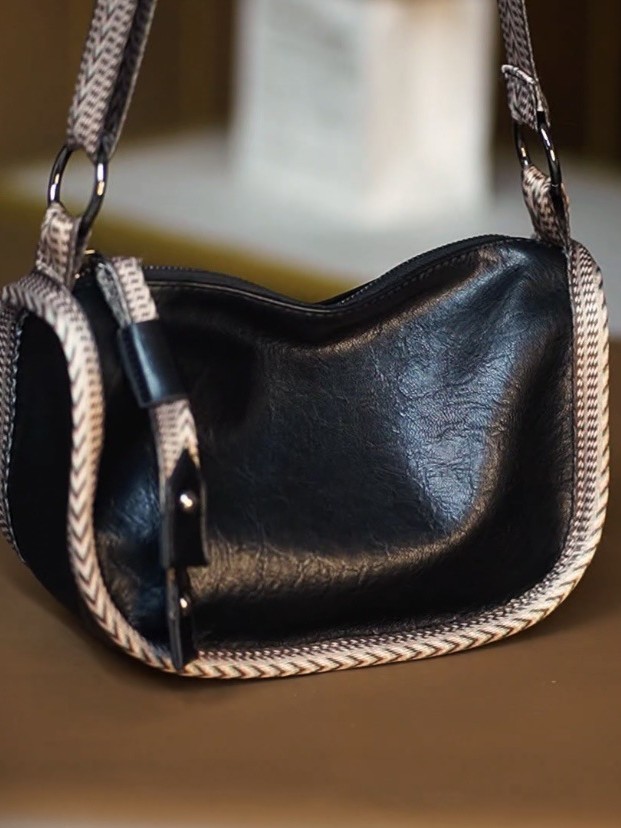 2025 Popular Style Bags Korean Trendy Small Square Dumpling-Style Shoulder Women's Crossbody Bag