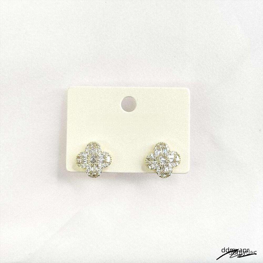 Four-Leaf Clover ddmydec Shiny Stud Earrings ddmydec