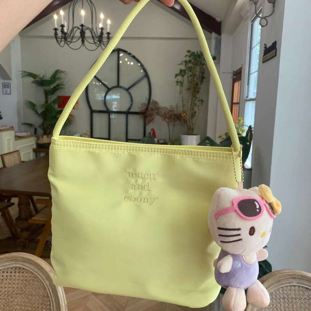 Korean Much and Eboy 2025 New Bucket for Women Simple Casual Versatile Handbag Nylon Shoulder Bag