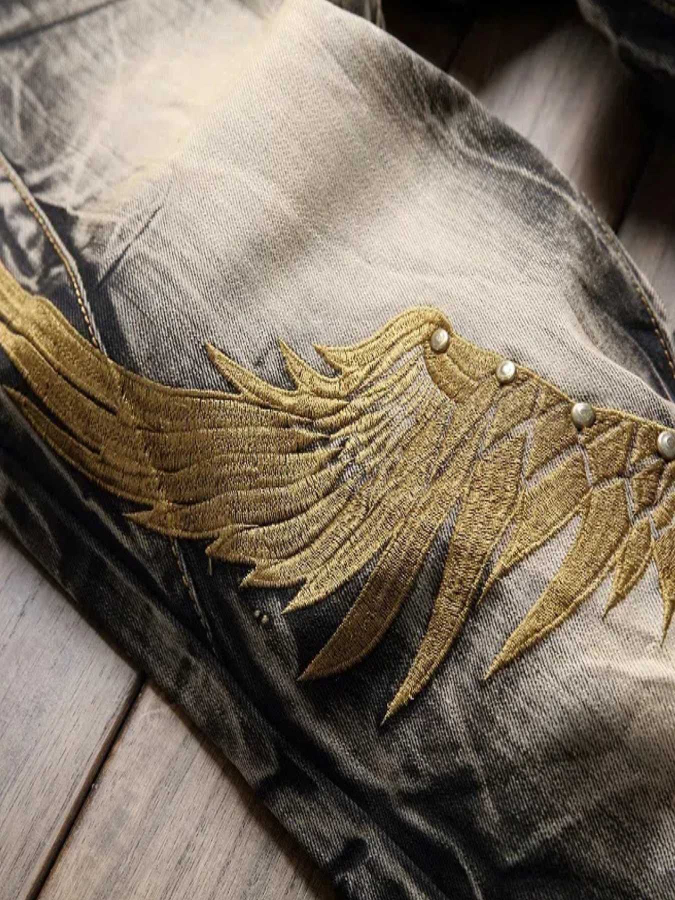 Jeans Men Street Personality Embroidered Wings Ripped Denim Pants Vintage Biker Pants W250905
