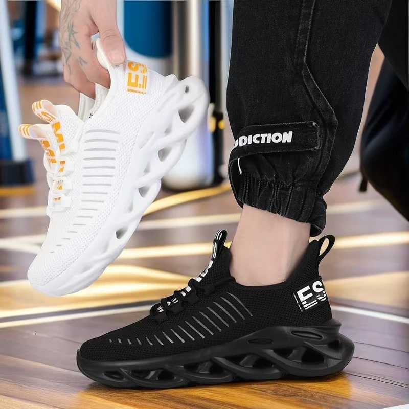 Unisex Men Mesh Breathable Running Women Casual Sneakers Lightweight Sports Family MaTChing Outdoor Shoes Z250905
