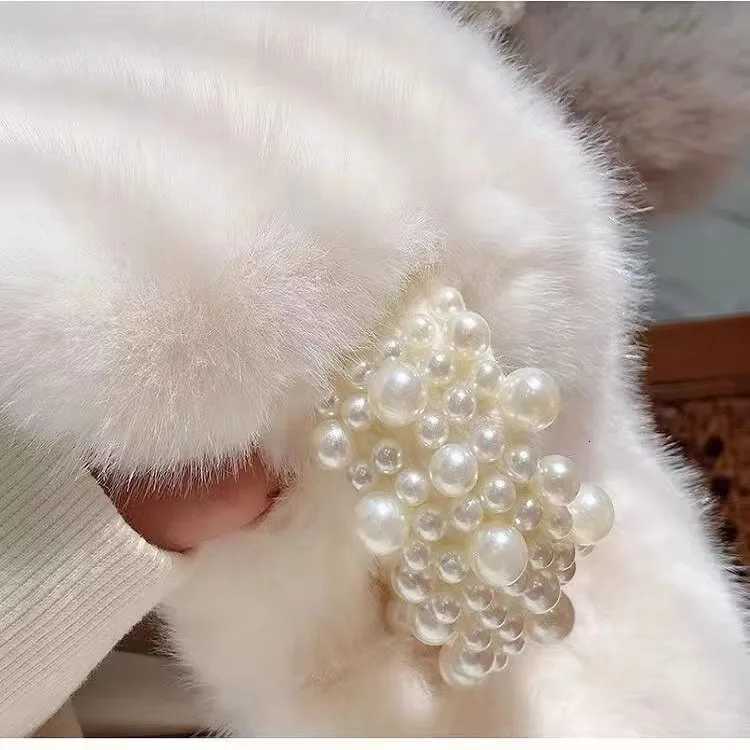 Korean Winter Pearl Faux Rabbit Fur Scarf for Women Girls Scarf Soft Plush Scarves Solid Neck Collar Warmer Stuff Christma GiftsXJ250905