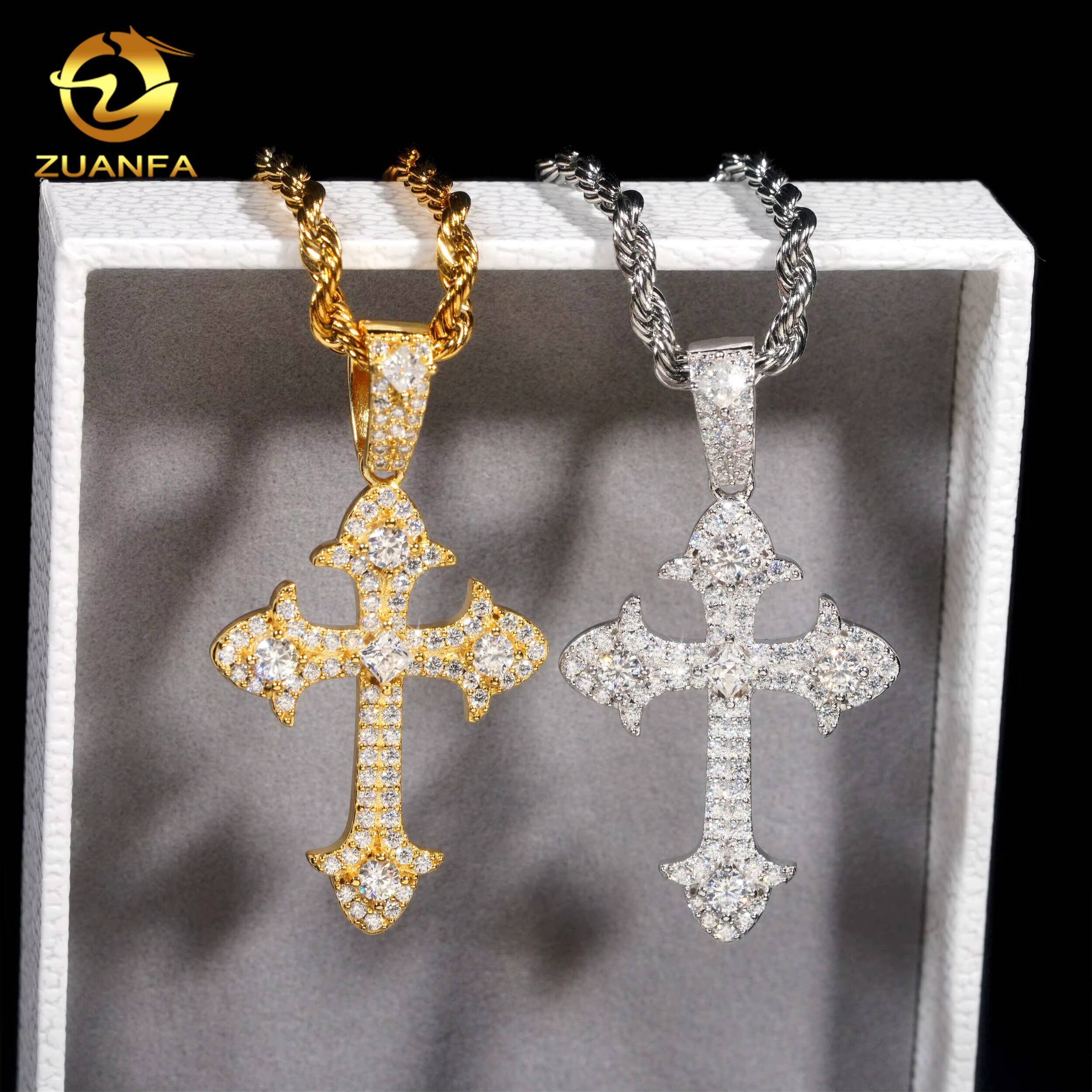 Fast Shipping GRA Certified Moissanite Fine Jewelry 925 Sterling Silver Hiphop Bling Small Charm Solid Iced Out Cross Pendant