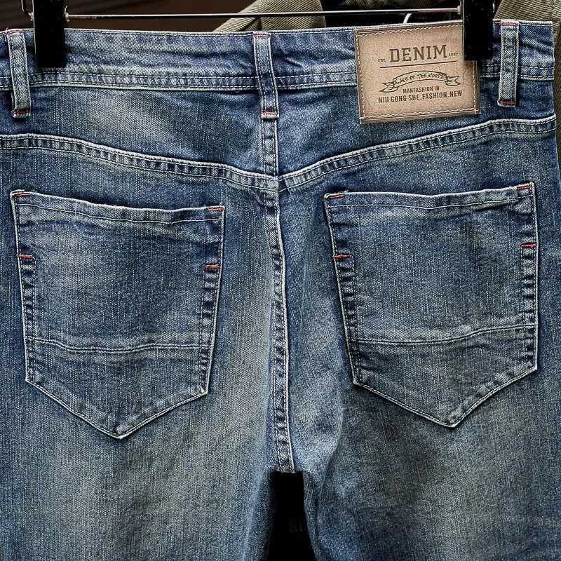 HighEnd European Mens Slim Fit Jeans Korean Version Casual Elastic Solid Long Pants Youth Fashion Autumn Winter Skinny Jeans W250905