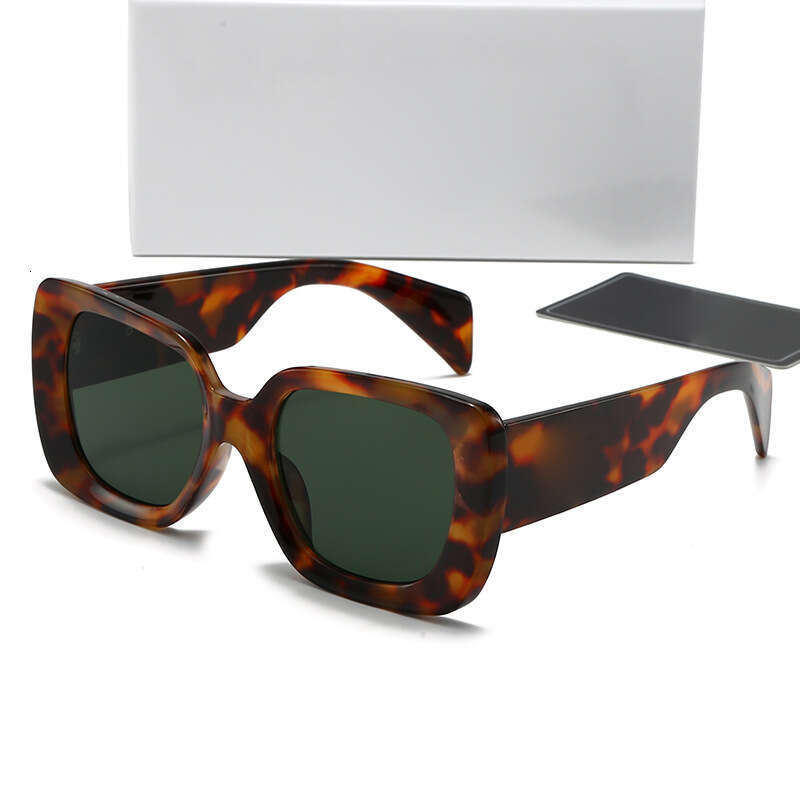 New Style Wide Frame Fashion HD Sunglasses UV Protection Glasses 8910 74b