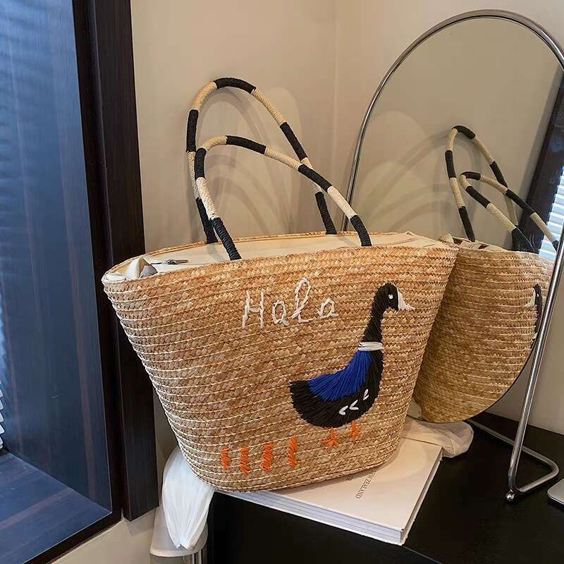 Summer Beach Vacation Straw Woven for Women 2025 New Large Capacity Tote Basket Bucket Bag