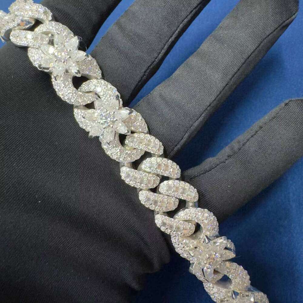Hot Sale Iced Out Moissanite Dia Cuban Chain Necklace for Daily or Party Wear Available at Factory Price from India