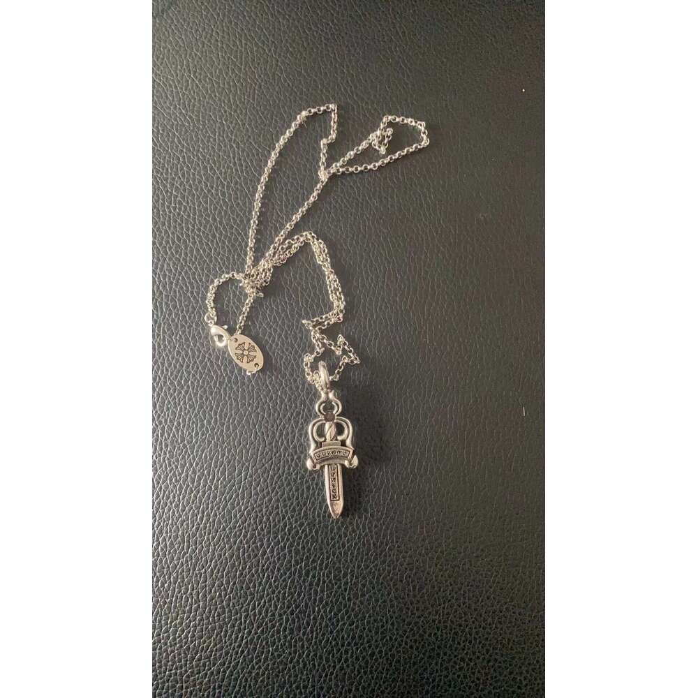 American Style Sword Fashion Necklace Simple High-end Vintage Heavy-duty Versatile Sweatshirt Choker