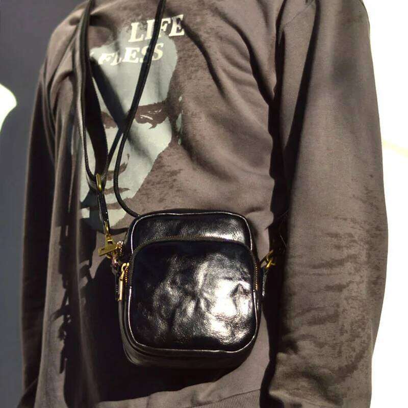 AETOO Casual Cowhide Shoulder Korean Version Fashion Crossbody Bag Mobile Phone Outside Sports Multi-Functional Leather Wais