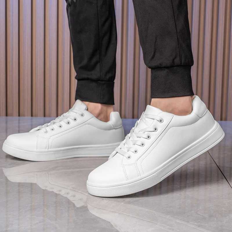Mens Business Casual Shoes Soft Moccasin Shoes Comfortable Casual Shoes for Men Autumn Solid Black White Men Sneakers Z250905
