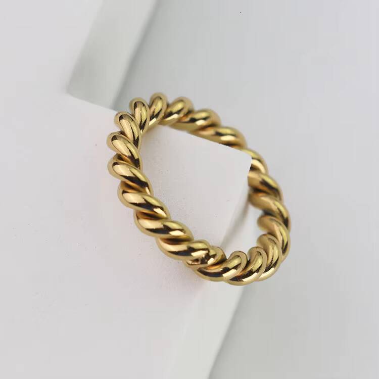 Wholesale Womens Stainless Steel Fashion Rings Jewelry Women Gold Plated Twisted Style Ring