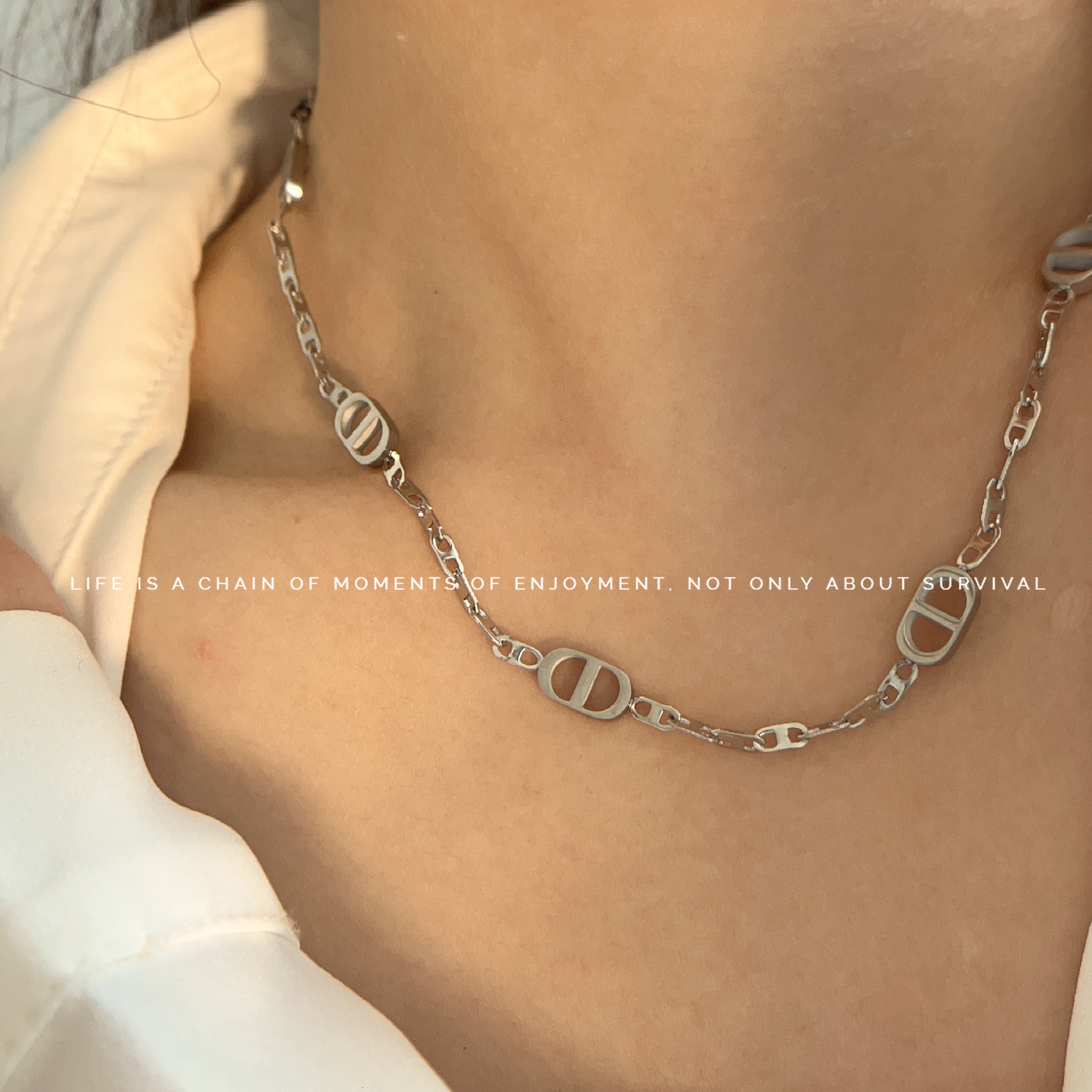 Luxury Brand Designer Jewelry 18K Gold Titanium Steel Versatile Pig Nose Necklace Korean New Light Luxury High-End Vintage Collarbone Chain Choker For