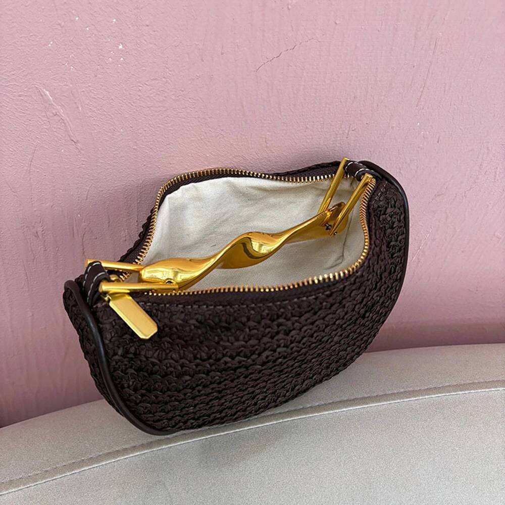 Metal Handle Straw Bags for Women Half Moon Rattan Woven Chain Shoulder Bohemian Travel Beach Bag Designer Crossbody Handbag