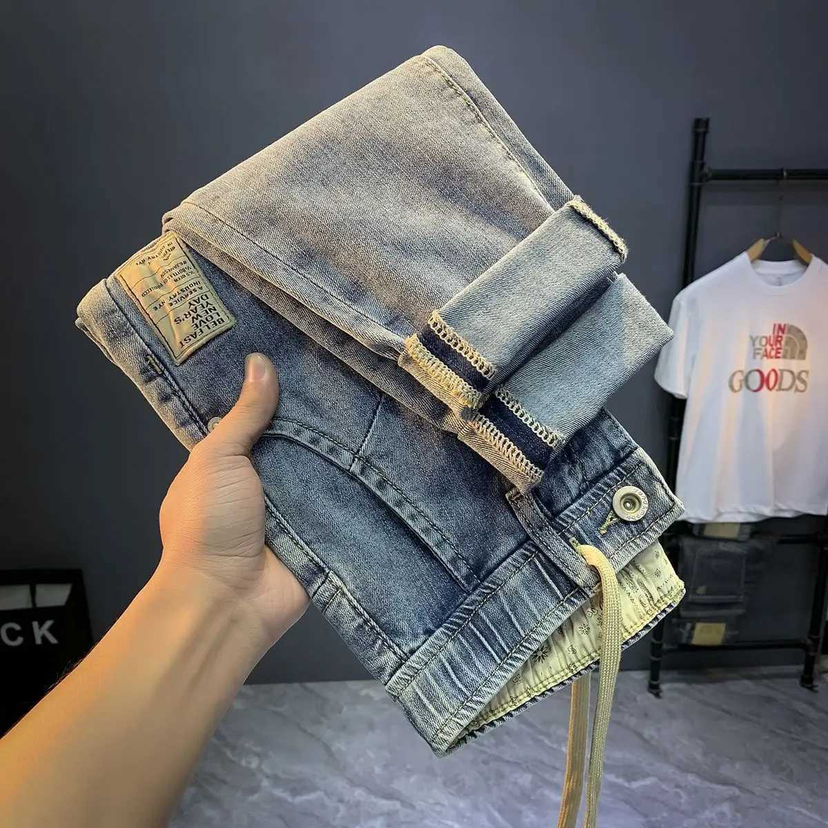 Luxury Korean Style Mens Jeans with Elastic Waistband New Washed Denim Pants Trendy and Versatile Trousers Cowboy Harem Jeans W250905