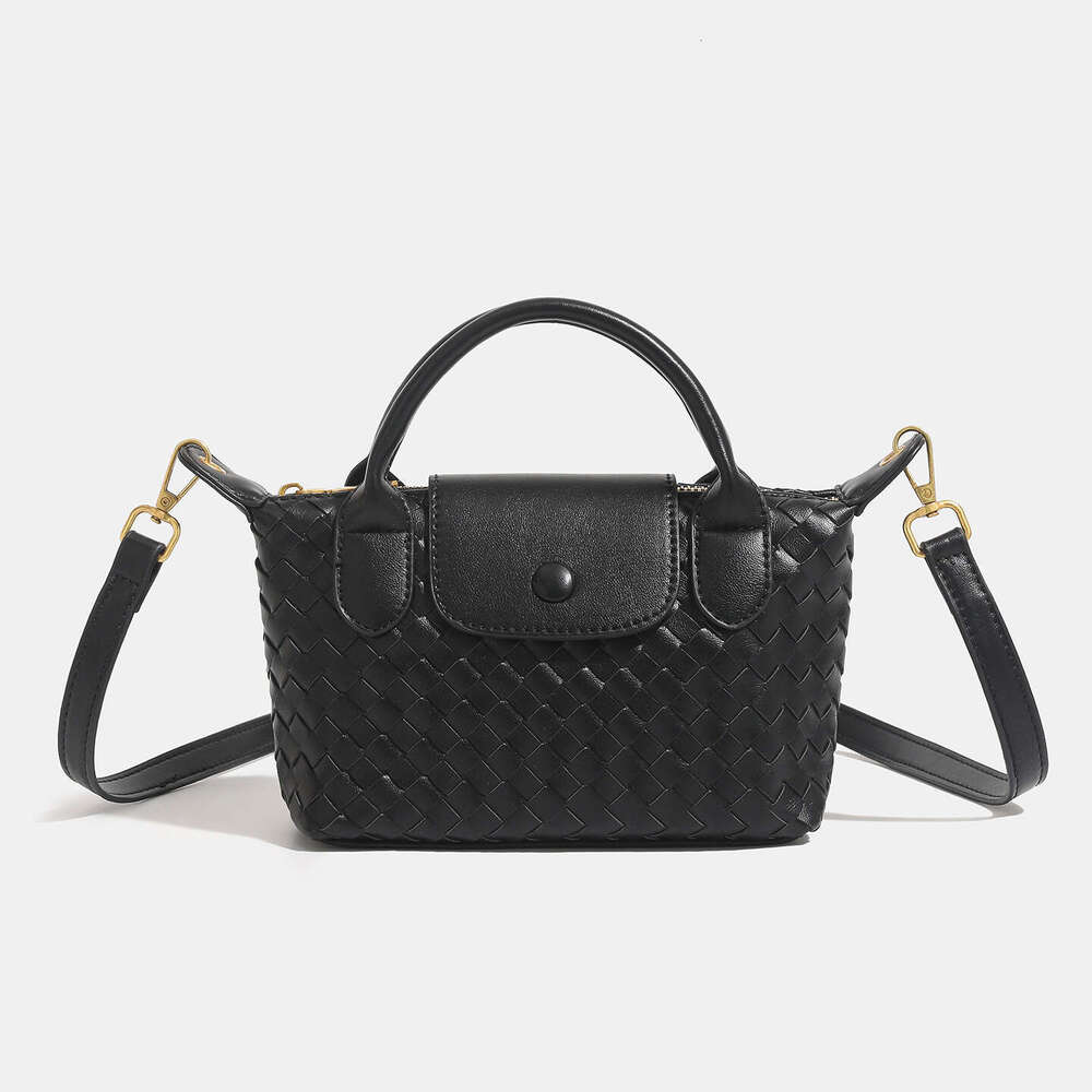 2025 New Woven Single Shoulder Dumpling Fashion Bucket Simple Versatile Women's Crossbody Bag