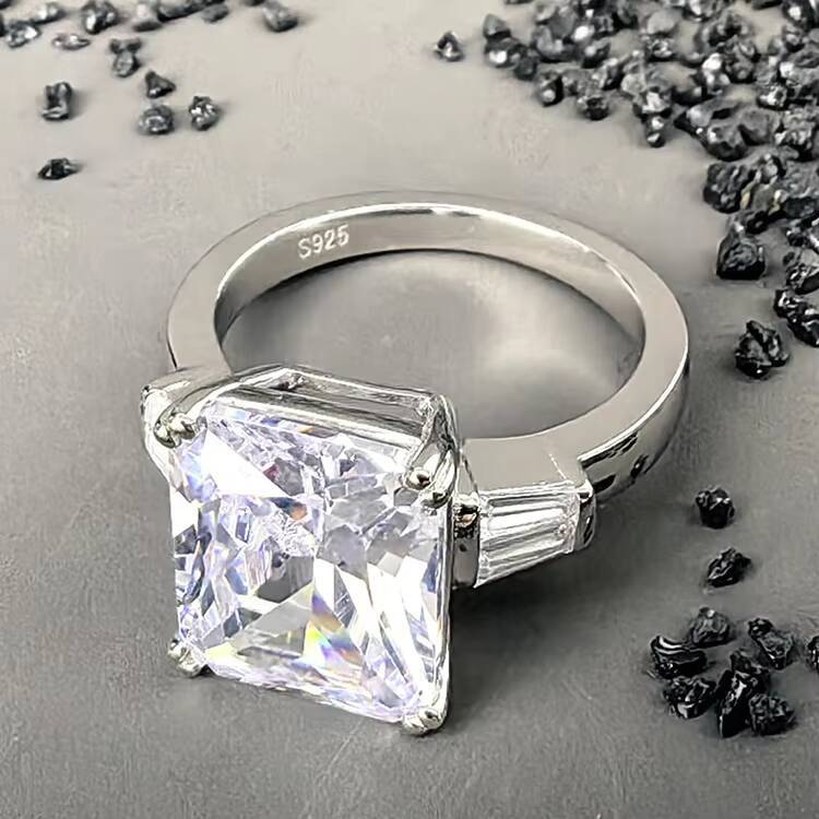 Romantic Princess Cut Moissanite Engagement Three Stone Ring Fine Jewelry Promoted Rhodium Plated 925 Silver Womens Ring