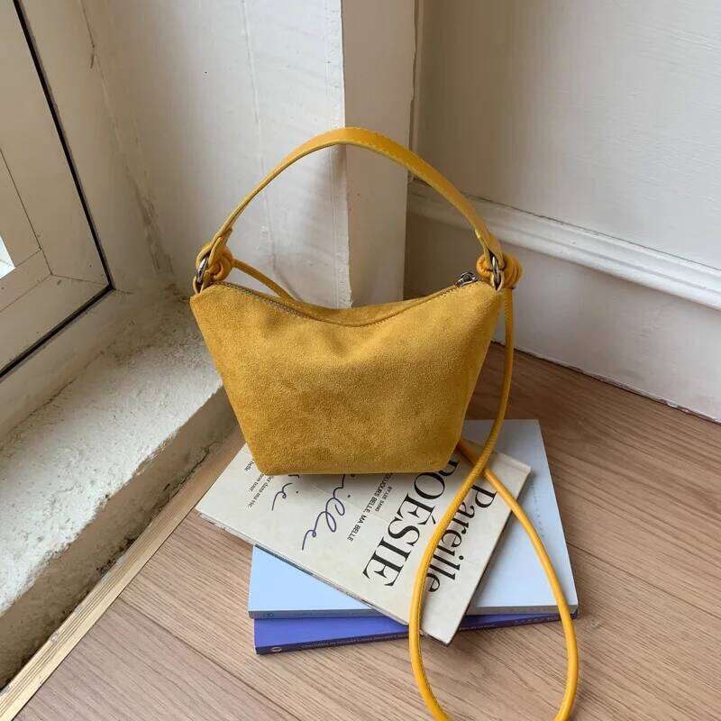 Trendy Suede Crossbody Women's Shoulder Underarm Bag Small Batch Design Autumn Winter New Style Handbag Fashionable