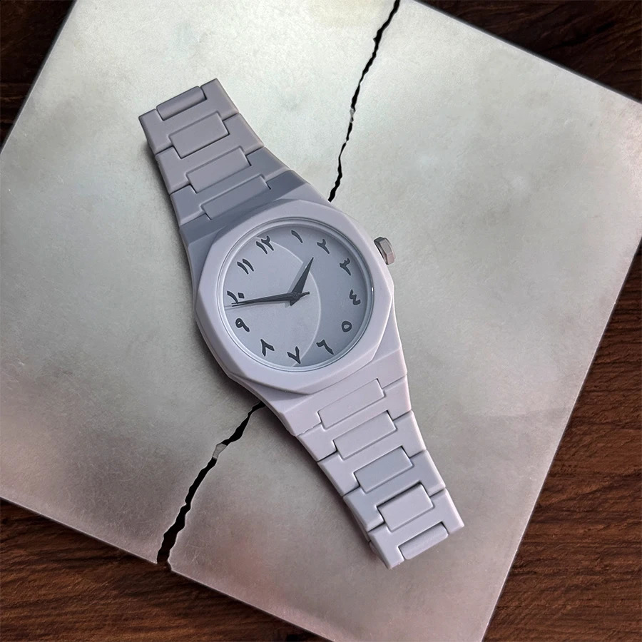 s in the Middle East highend plastic mens watch with Arabic numerals neutral casual simple quartz 250828