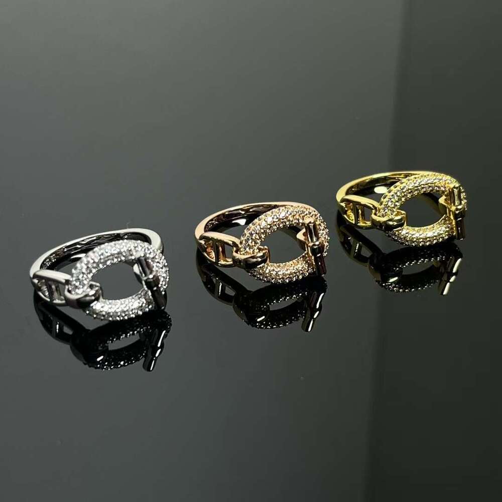 Aijia Pig Nose Inlaid Full Diamond Q High-end Rose Gold Plated Women's Ring Versatile Fashion Jewelry