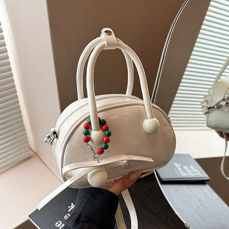 Women's Pillow 2025 New Exquisite Handheld Small Fashion Versatile Shoulder Crossbody Bag