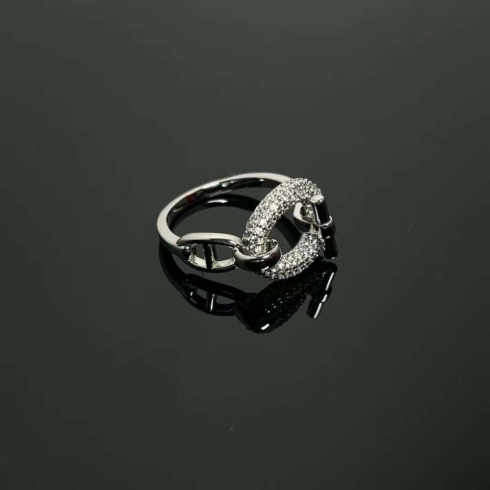 Aijia Pig Nose Inlaid Full Diamond Q High-end Rose Gold Plated Women's Ring Versatile Fashion Jewelry