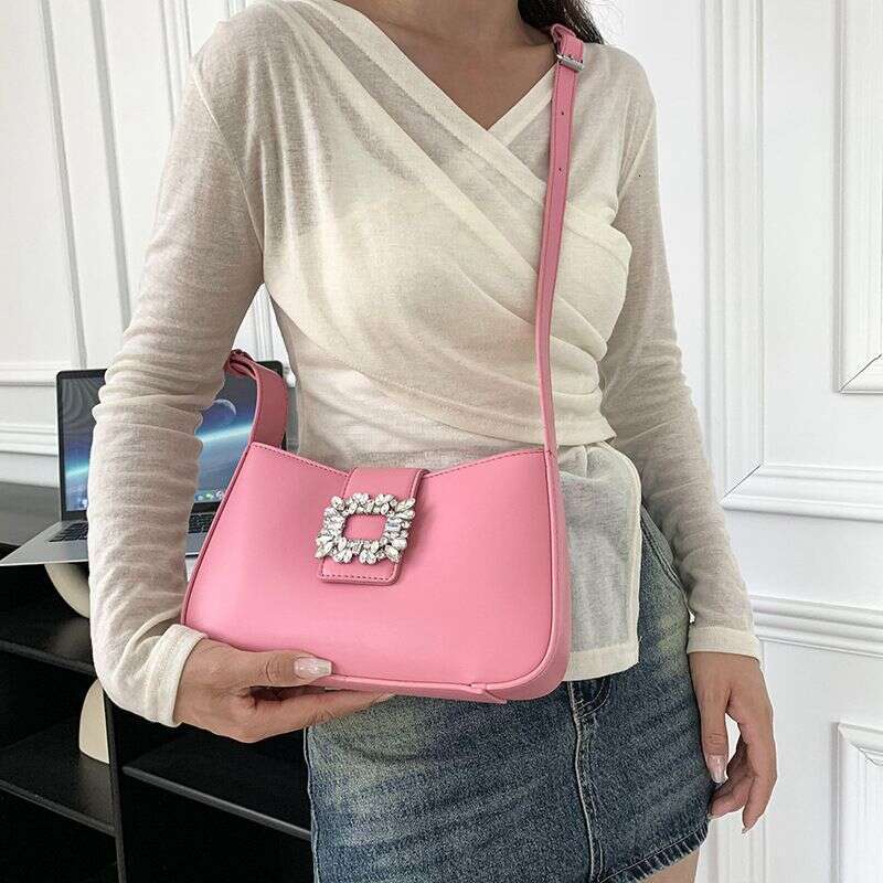 Underarm Bag Woen's 2023 New Niche Design High-End One-Shoulder Messenger Net Red Hot Foreign Style Small Square Bag