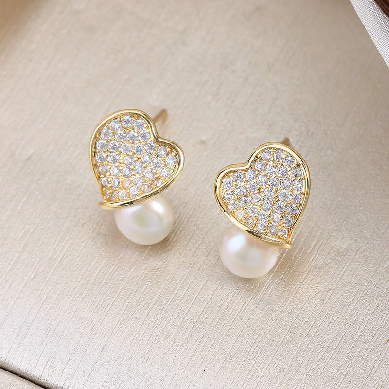 DH collections: Ultra - Shiny Micro - set Zircon Heart - shaped Pearl Stud Earrings