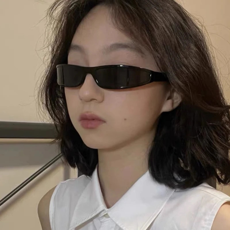 Small Rectangular Narrow Frame Sunglasses Women Streetwear Y2k Sun Glasses Female Fashion Vintage Sports Sunglass 250905