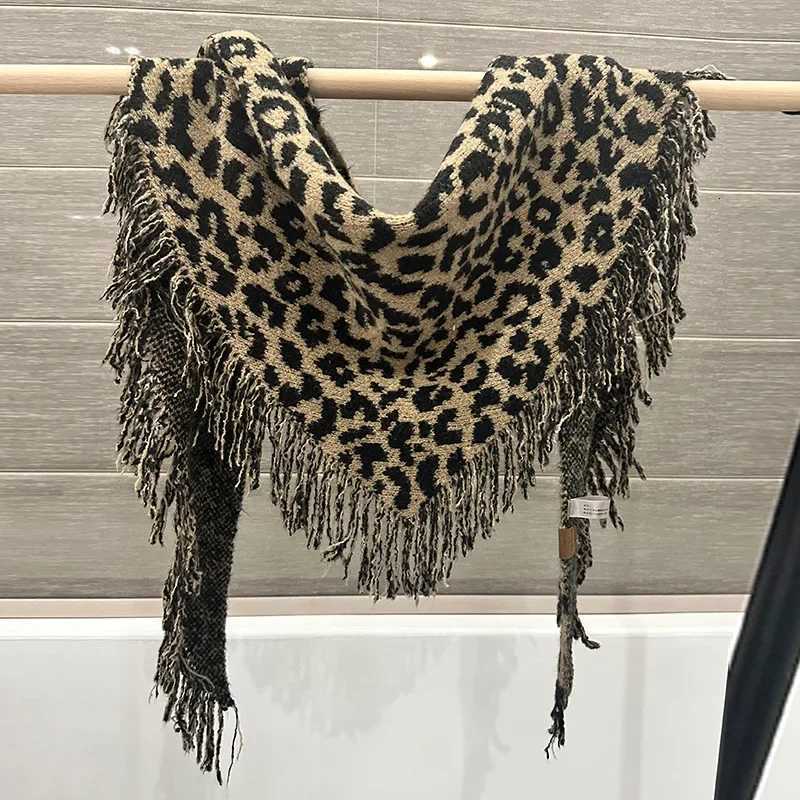 New Fashion Design Scarf Women Autumn Winter Korean Versatile Tassel Thick Warm Triangle Shl Female Knitted Wool Blend ScarfXJ250905