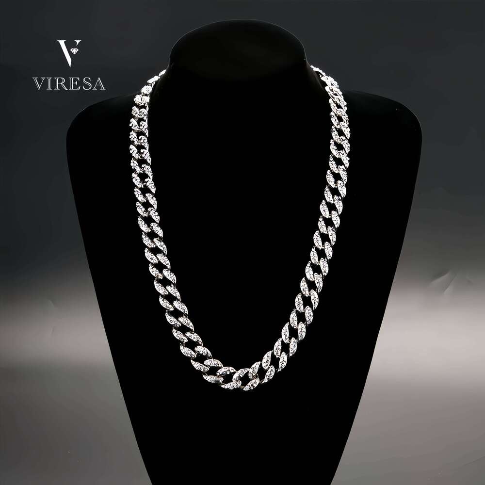 Hot Sale VVS Moissanite Chain Necklace 10mm Wide Solid Sier Iced Dia Cuban Link Hip Hop Style