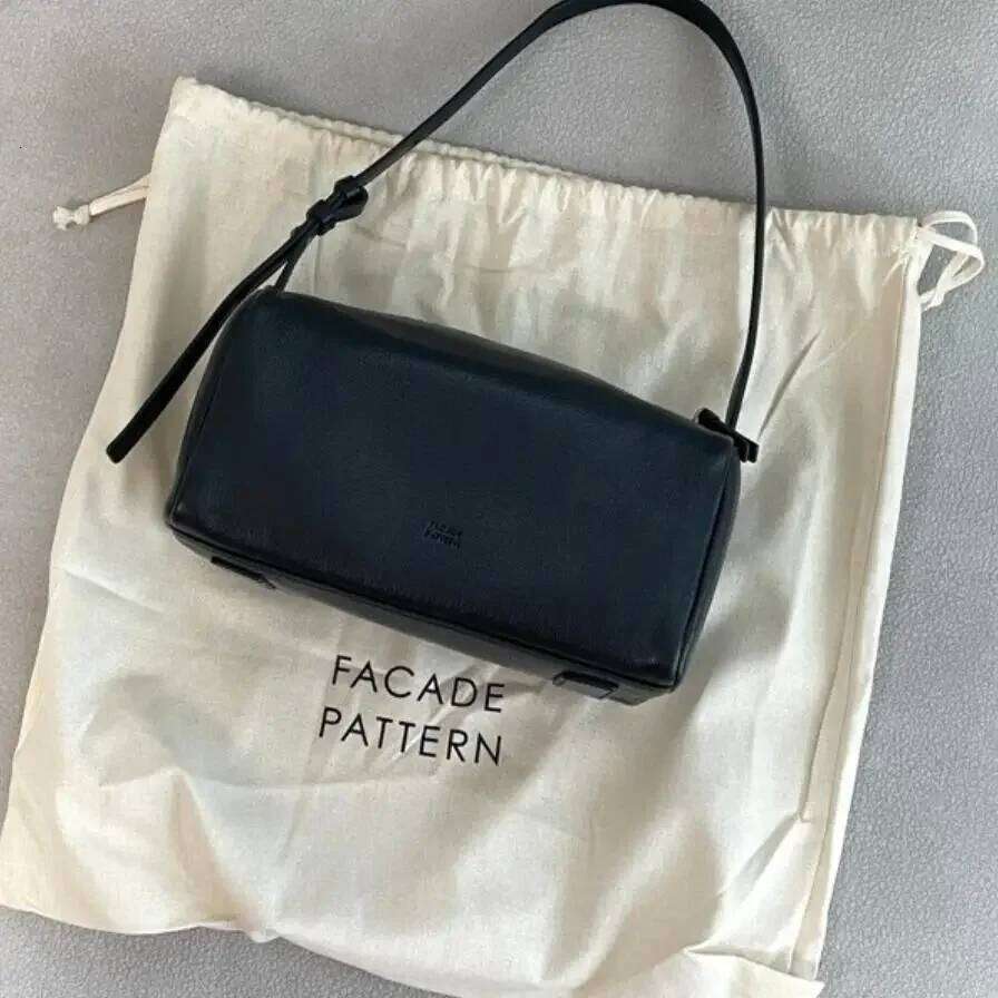 Retro Sle Suede French Bread Underarm Single Oulder Handbag Zipper Closure Ladies Bag Leather Goods Spring 2025