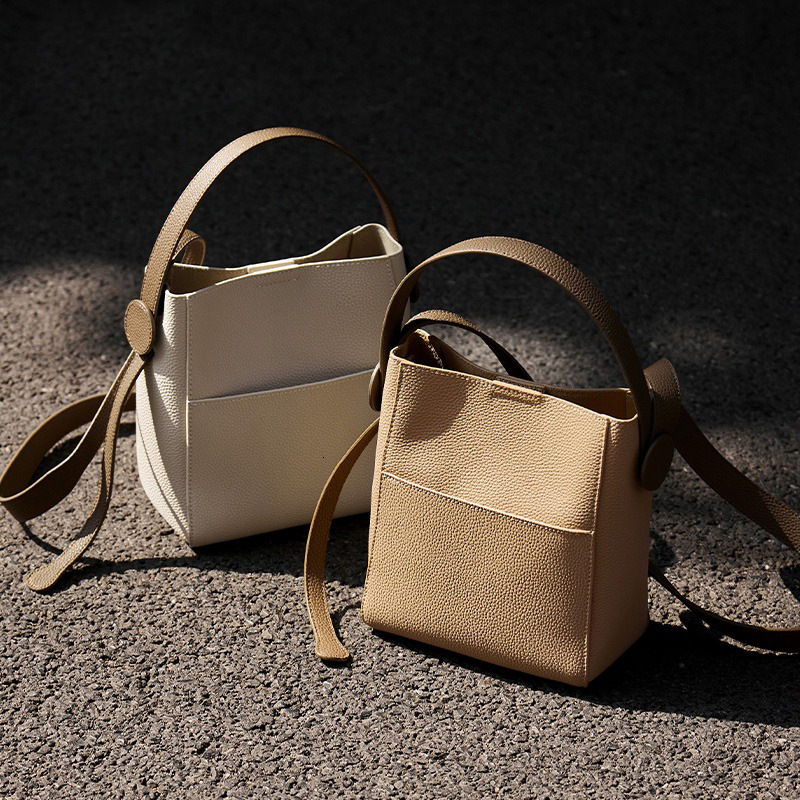 New Women s Crossbody Bag Fashionable Autumn New Designer Bag Minimalist Contrasting Color Bucket Bag Women s Shoulder Bag