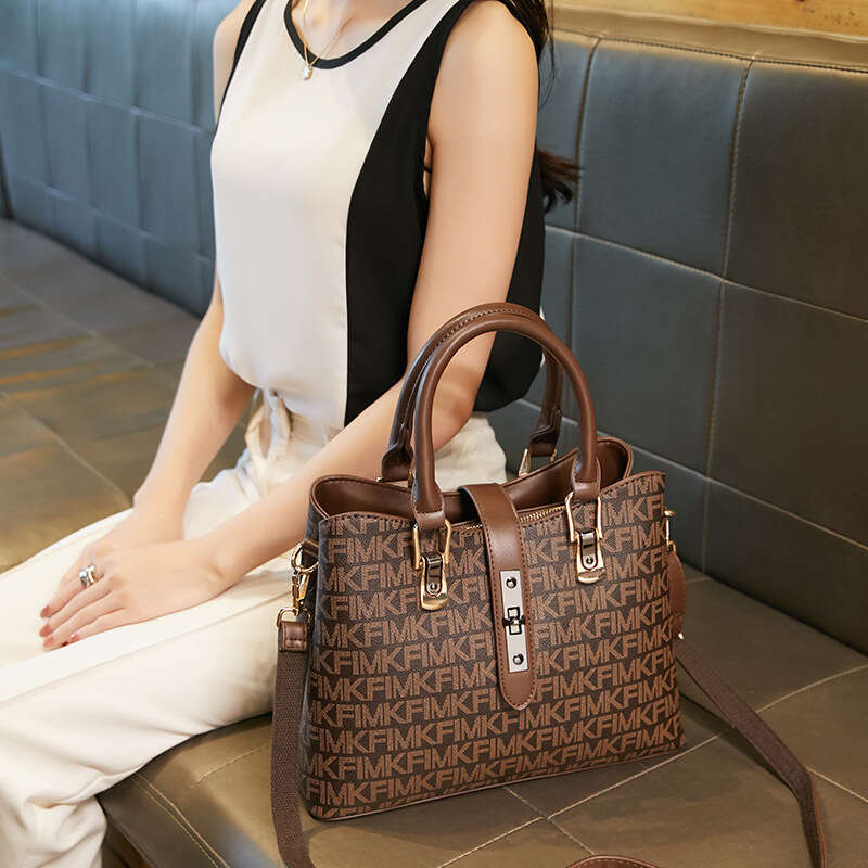 Hong Kong Women's Tote Capacity Genuine Leather Shoulder 2024 New Large Bag for Women