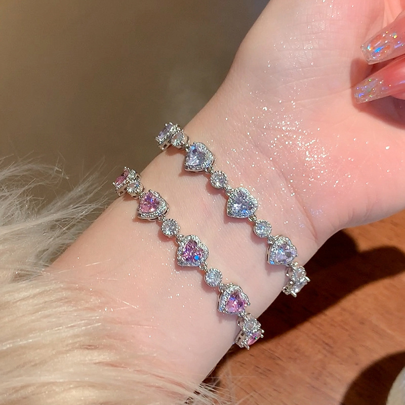 Silver Tone Heart & Round Crystal Bracelet Sparkling Glamorous Style Daily & Party Wear Gift For Her Romantic Shiny Jewelry