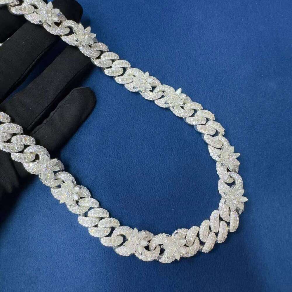 Hot Sale Iced Out Moissanite Dia Cuban Chain Necklace for Daily or Party Wear Available at Factory Price from India