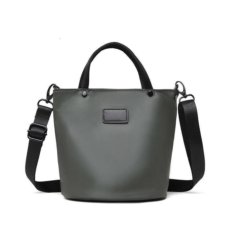 New Crossbody Fashionable Elegant Handbag Bucket Lightweight Small Women's Bag Simple Casual