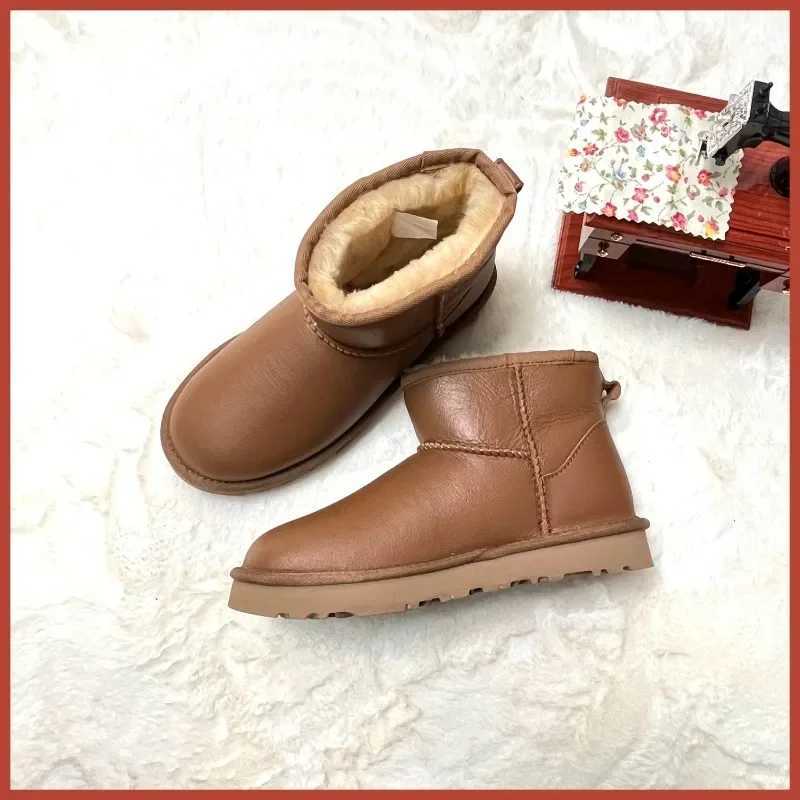 Waterproof Smooth Leather Snow Boots HighQuality Pure Wool Warm Womens Boots High Top Low Top Flat Bottom Womens Boots L250905