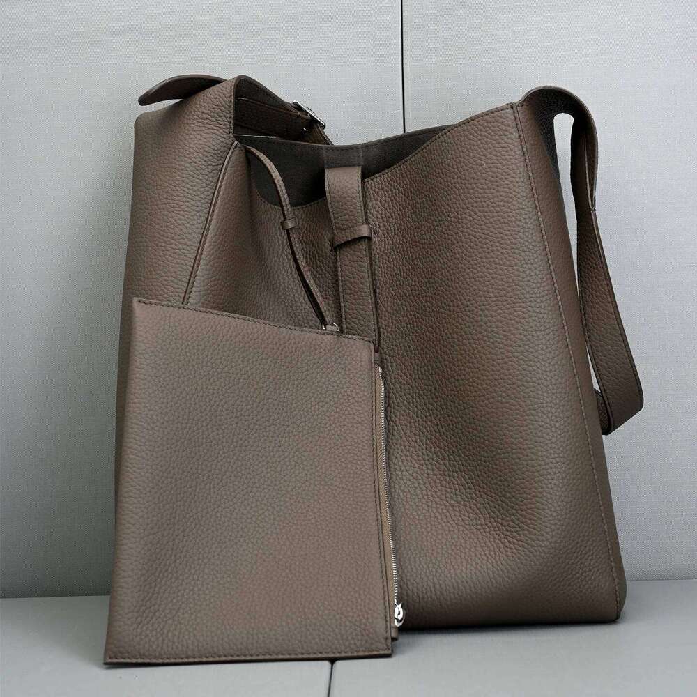 XHTY Genuine Leather Bucket Bag, Women's Simple Fashion New Tote Bag Full-Grain Cowhide High-Capacity Versatile Leisure