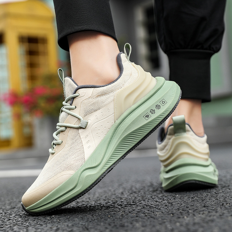 New Mesh Breathable Anti-odor And Anti-slip Running Shoes Wear-resistant Ultra-light Soft Sole Shock-absorbing Sneakers for Men And Women