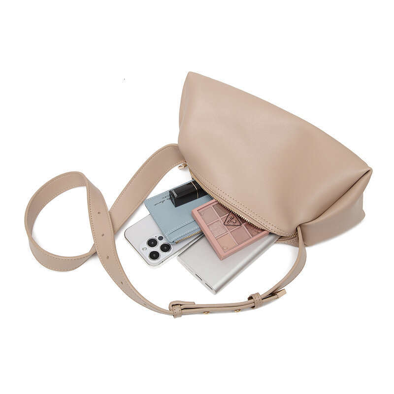 Casual Lightweight Travel Crossbody Bag for Women 2025 New Trendy Single Shoulder Versatile Soft Leather Pillow Shape