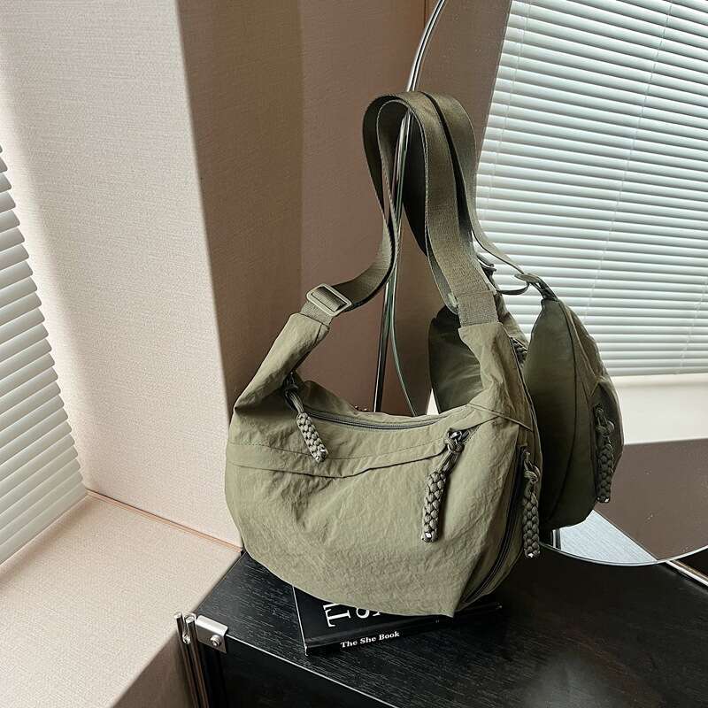 2025 New Ins Style Nylon Wrinkle Tote Crossbody Dumpling Large Capacity Daily Commute Casual Single Shoulder Women's Bag
