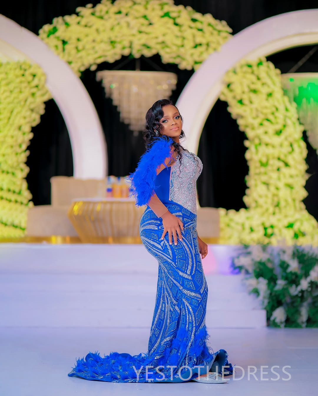 Plus Size Royal Blue Prom Dress 2025 Evening Dresses Elegant Dresses For Special Occasions Illusion Bead Lace Sheer Neck Birthday Dress Second Recepti