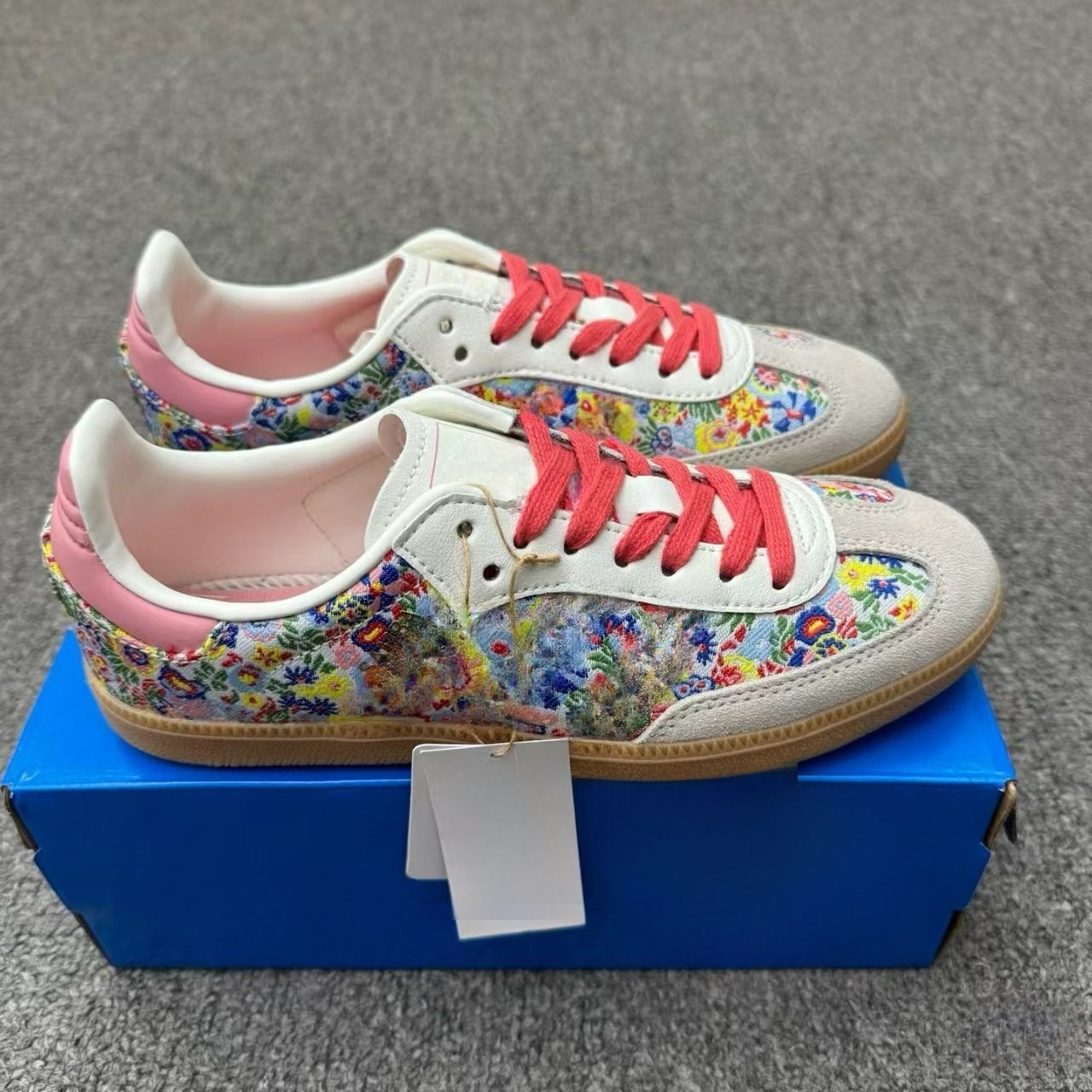 Designer Casual Shoes Sneakers Womens Sports Trainers Tiger Embroidered White Green Red Stripes Men Women Sneaker