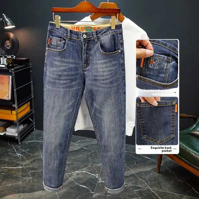 Mens Vintage American Style Slim Fit Jeans High End Trendy Casual Pants Smooths Your Silhouette Small Feet Autumn mens jeans W250905